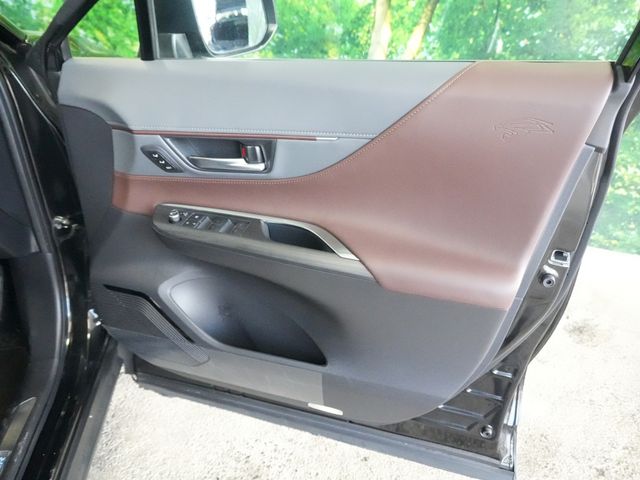 TOYOTA HARRIER HYBRID 2023