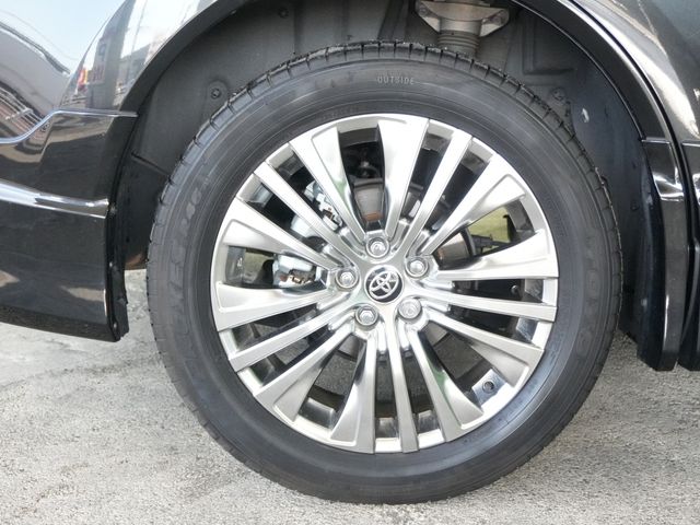 TOYOTA HARRIER HYBRID 2023