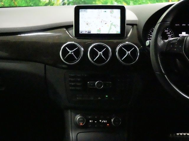 MERCEDES BENZ MERCEDES BENZ B class 2012