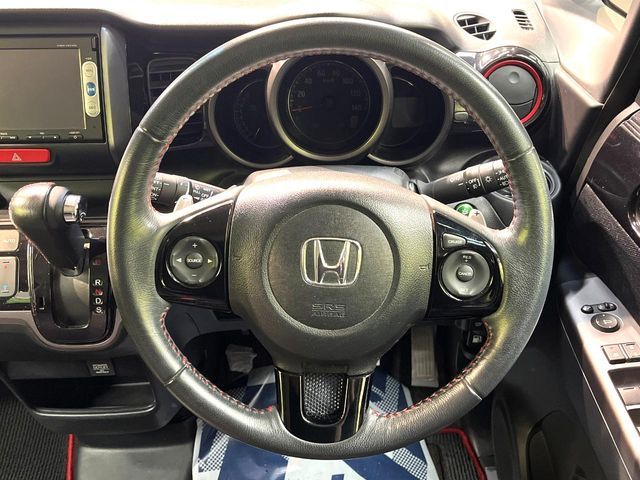 HONDA N BOX CUSTOM 2015