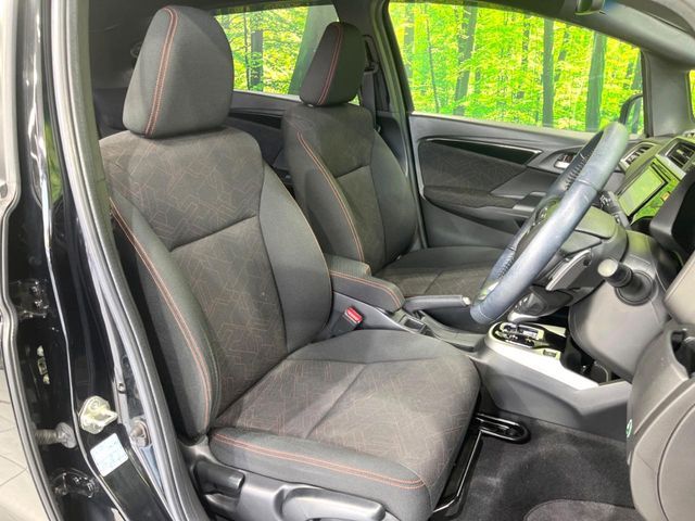 HONDA FIT HYBRID 2017