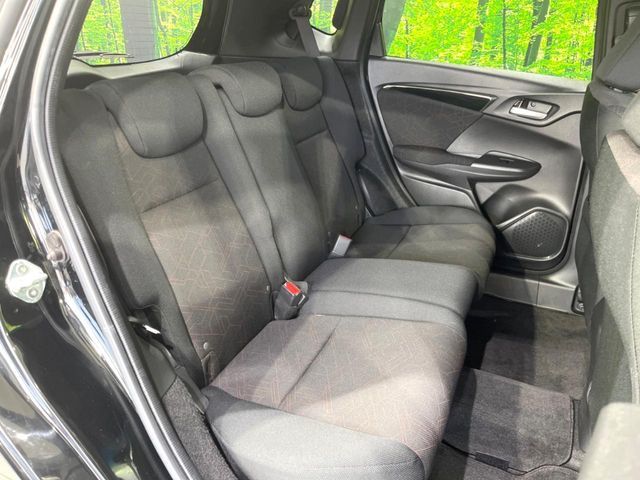 HONDA FIT HYBRID 2017