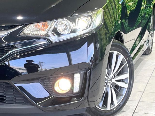 HONDA FIT HYBRID 2017