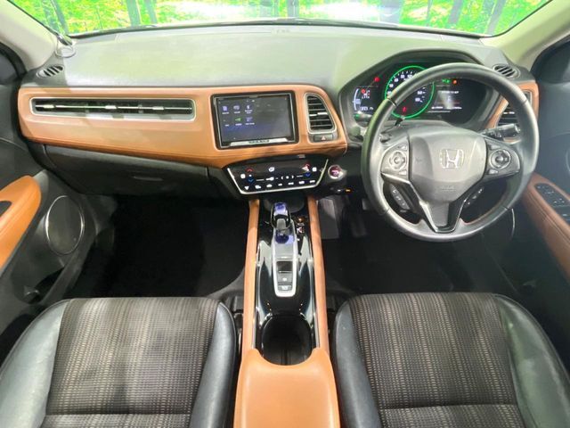 HONDA VEZEL HYBRID 2017