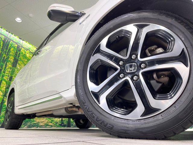 HONDA VEZEL HYBRID 2017