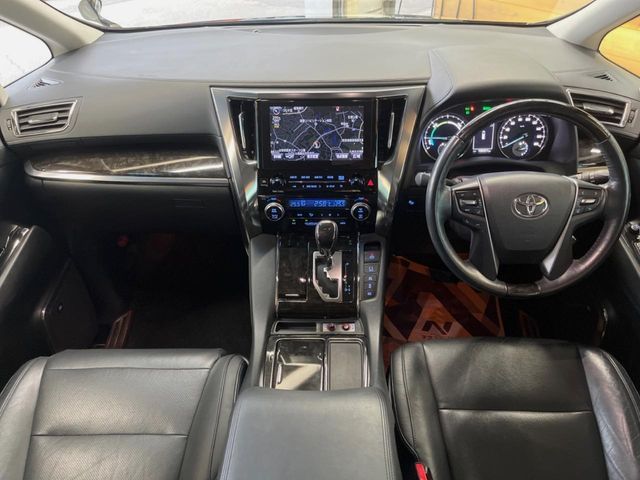 TOYOTA ALPHARD hybrid 4WD 2015