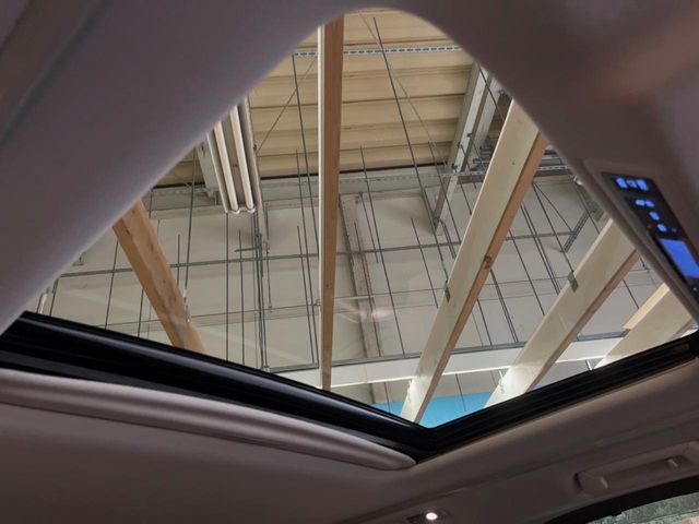 TOYOTA ALPHARD hybrid 4WD 2015