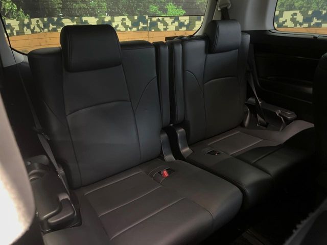 TOYOTA ALPHARD hybrid 4WD 2015