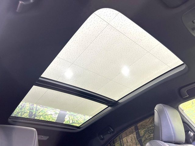 TOYOTA HARRIER HYBRID 2016