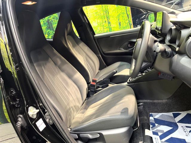 TOYOTA YARIS HYBRID 2023