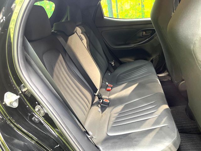 TOYOTA YARIS HYBRID 2023