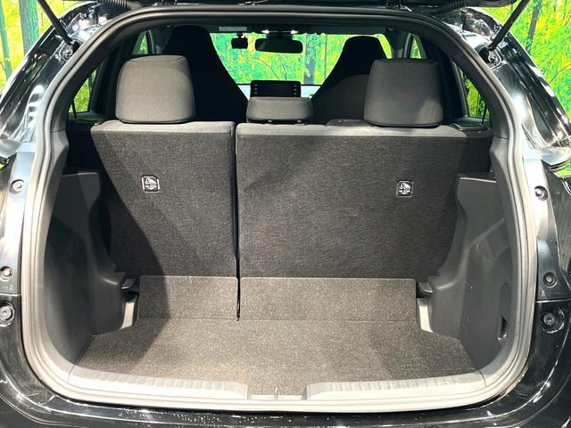 TOYOTA YARIS HYBRID 2023