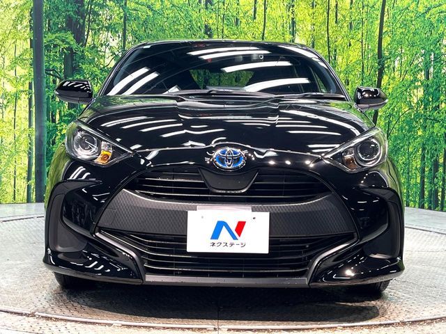 TOYOTA YARIS HYBRID 2023