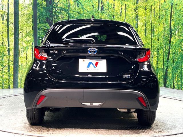 TOYOTA YARIS HYBRID 2023