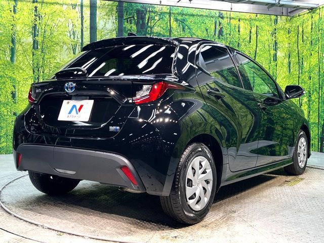 TOYOTA YARIS HYBRID 2023