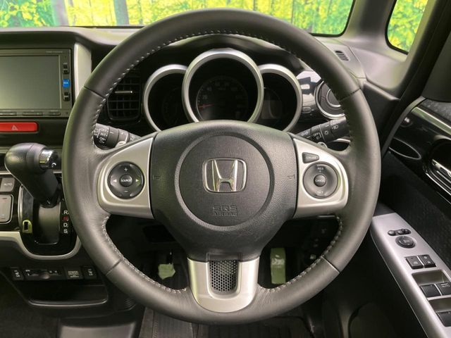 HONDA N BOX CUSTOM 2016