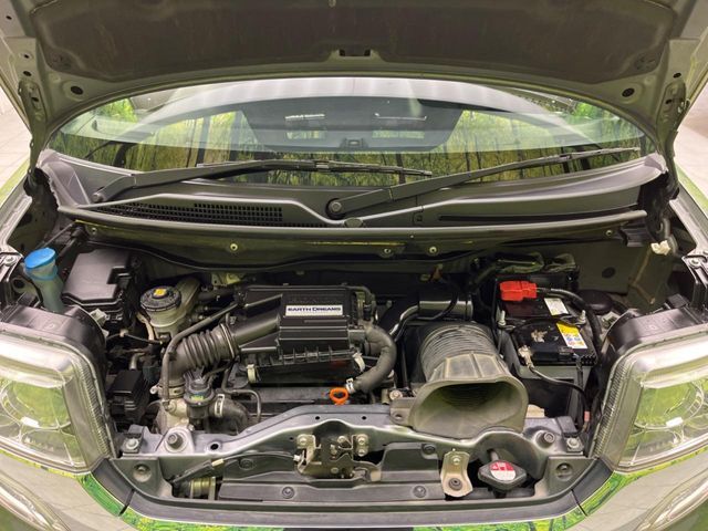 HONDA N BOX CUSTOM 2016