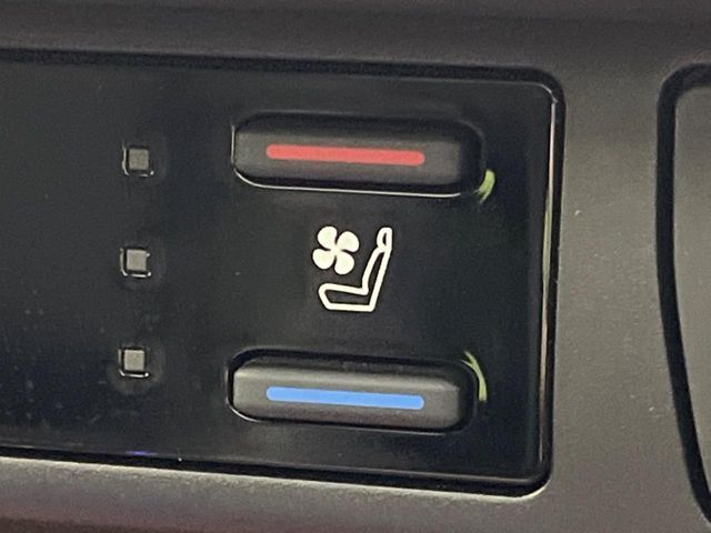 TOYOTA RAV4 4WD 2020