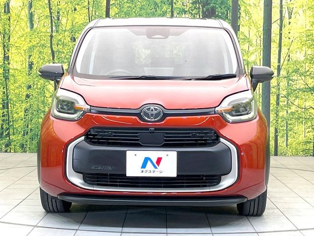 TOYOTA SIENTA HYBRID 2023