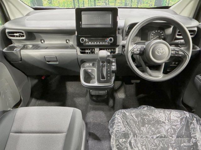 TOYOTA SIENTA HYBRID 2025