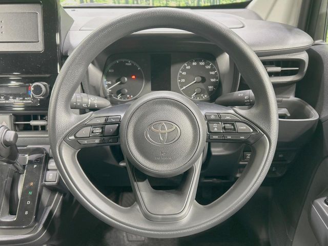 TOYOTA SIENTA HYBRID 2025