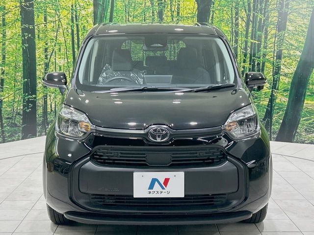 TOYOTA SIENTA HYBRID 2025
