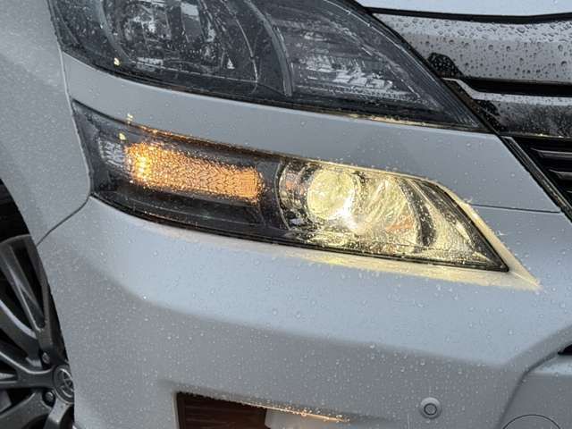 TOYOTA VELLFIRE  HYBRID 4WD 2012