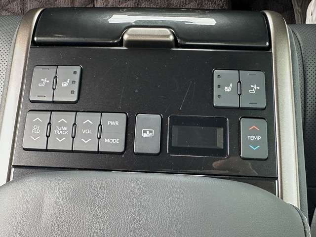 TOYOTA CROWN CROSSOVER 2024