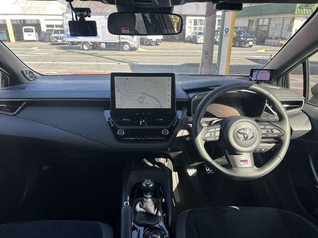 TOYOTA GR COROLLA 2024