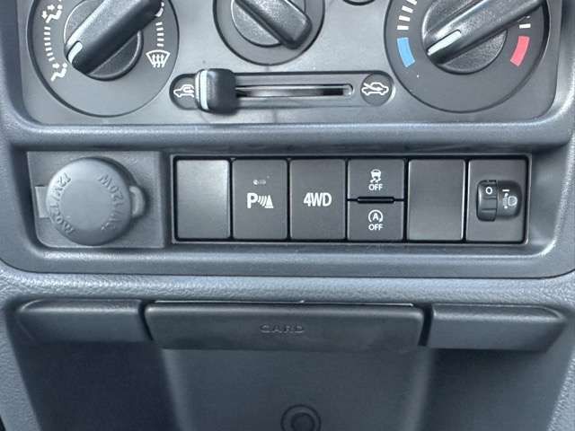 NISSAN NT100 CLIPPER 4WD 2024