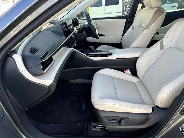 TOYOTA CROWN CROSSOVER 2023