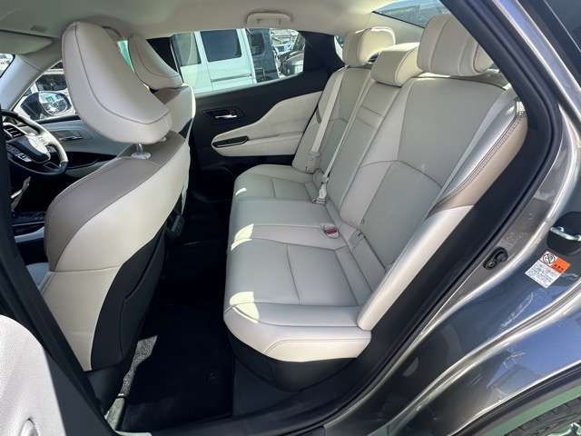 TOYOTA CROWN CROSSOVER 2023