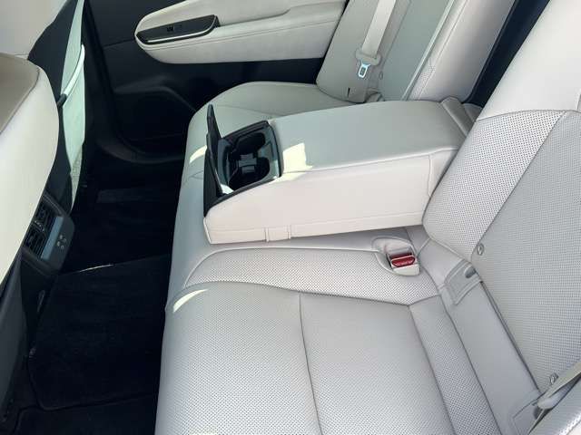 TOYOTA CROWN CROSSOVER 2023