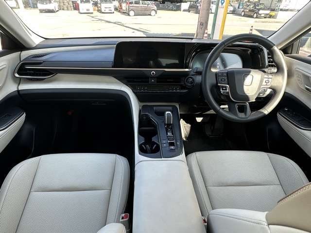 TOYOTA CROWN CROSSOVER 2023