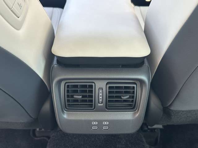 TOYOTA CROWN CROSSOVER 2023