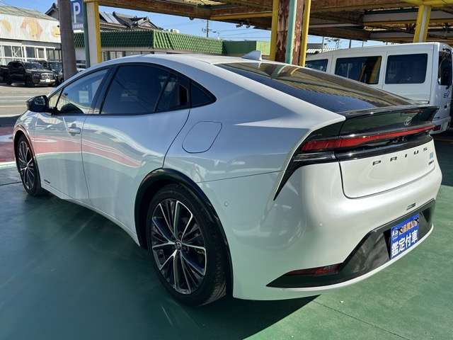 TOYOTA PRIUS 4WD 2024