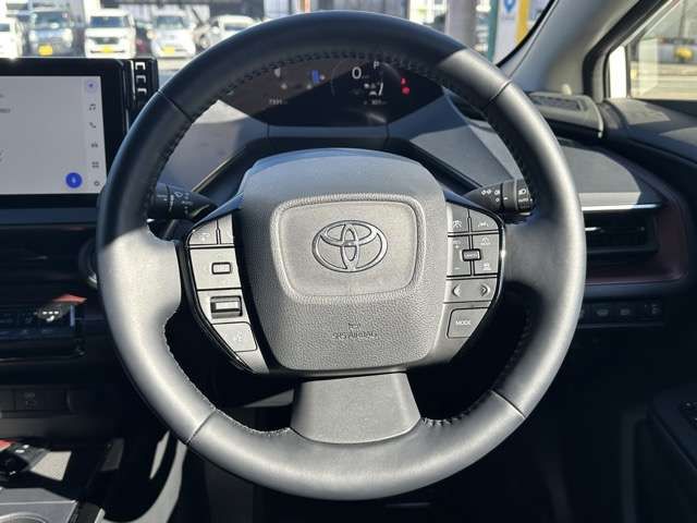 TOYOTA PRIUS 4WD 2024