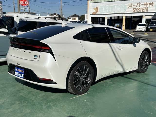 TOYOTA PRIUS 4WD 2024