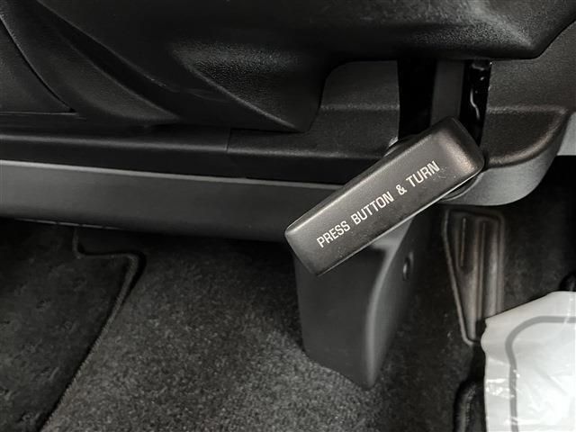 TOYOTA HIACE van 2WD 2023