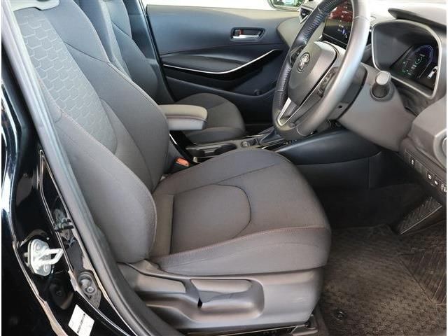 TOYOTA COROLLA SPORT HYBRID 2023