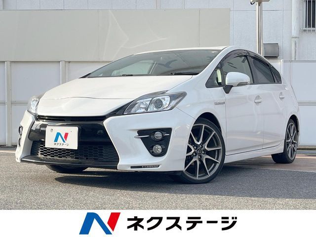 TOYOTA PRIUS 2014