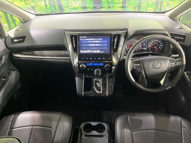 TOYOTA VELLFIRE 2019