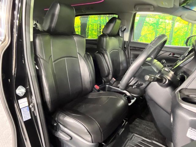 TOYOTA VELLFIRE 2019