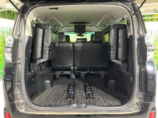 TOYOTA VELLFIRE 2019