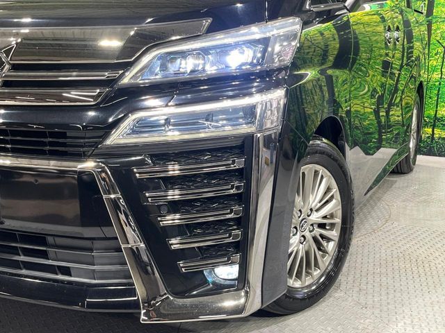 TOYOTA VELLFIRE 2019