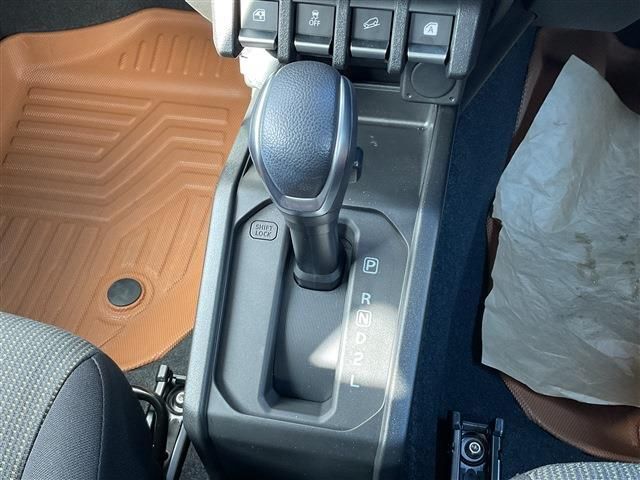 SUZUKI JIMNY SIERRA 2024