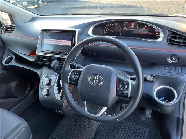 TOYOTA SIENTA 2019