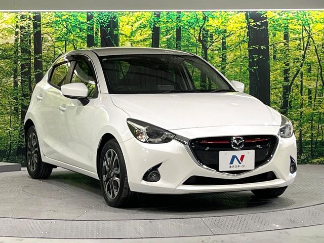 MAZDA DEMIO 2015