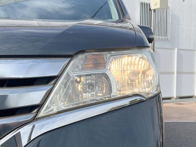 NISSAN SERENA  WG 2012