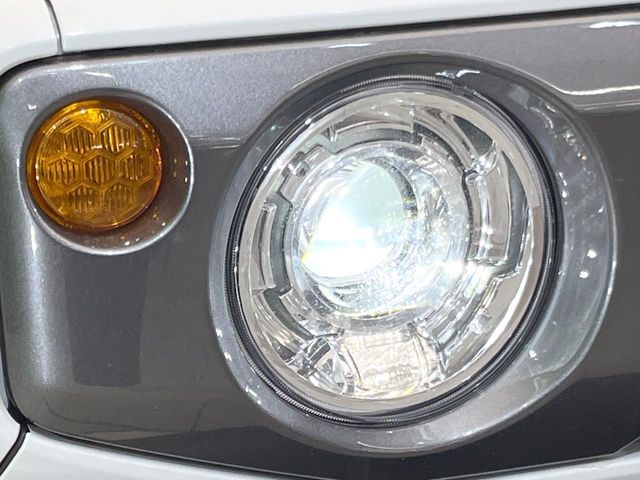 SUZUKI JIMNY NOMADE 2025